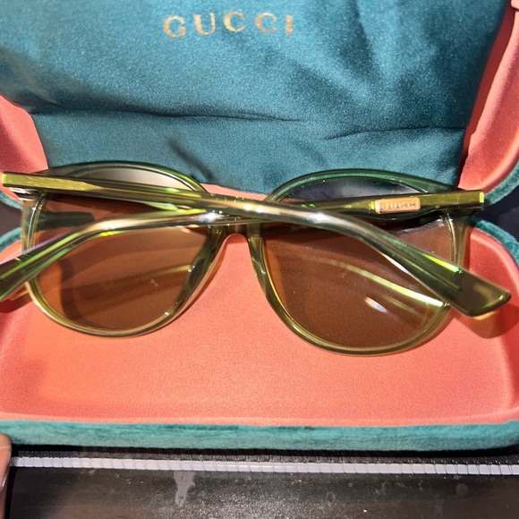 Gucci sunglasses - Picture 6 of 7